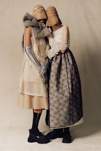 Look 12